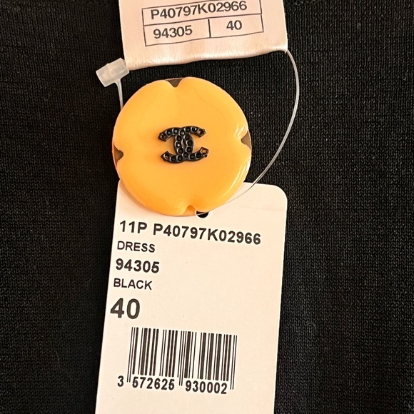 Vintage 2011 Chanel Black Dress Camellia Crystals Italy Size 40 - Picture 2 of 14